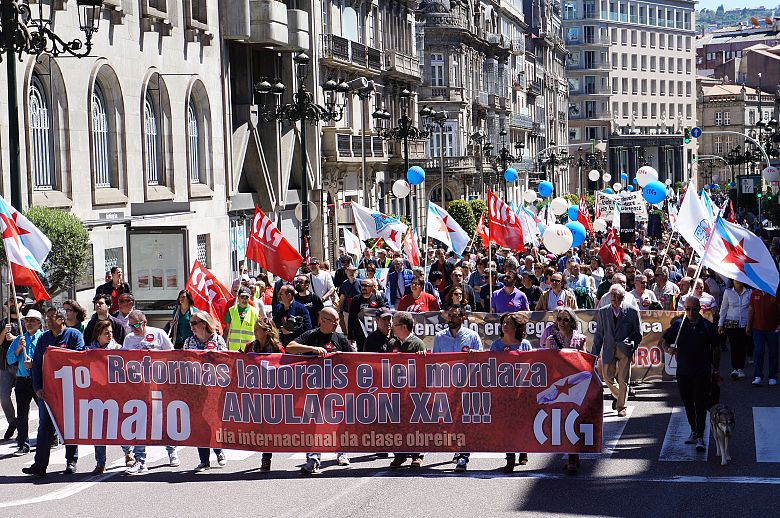 2016 05 01 ManifaPrimeiroMaioVigo28.JPG